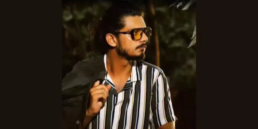 കൊച്ചി ഫ്ലാറ്റ് പീഡനക്കേസ്: മൂന്ന് പേര് അറസ്റ്റില്, മാര്ട്ടിനെതിരെ കൂടുതല് പരാതികള് കൊച്ചി ഫ്ലാറ്റ് പീഡനക്കേസ്: മൂന്ന് പേര് അറസ്റ്റില്, മാര്ട്ടിനെതിരെ കൂടുതല് പരാതികള്