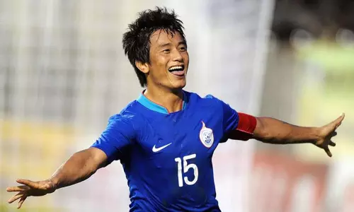 ബൈച്ചുങ് ബൂട്ടിയ ഇന്ന് രാത്രി യൂത്ത് കോൺഗ്രസ് കേരളയുടെ  ക്ലബ് ഹൗസ് റൂമിൽ