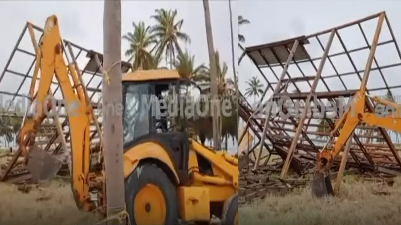 അഡ്മിനിസ്ട്രേറ്ററുടെ സന്ദർശനത്തിന് മുന്നോടിയായി ലക്ഷദ്വീപില് കെട്ടിടങ്ങള് പൊളിച്ചുമാറ്റുന്നു അഡ്മിനിസ്ട്രേറ്ററുടെ സന്ദർശനത്തിന് മുന്നോടിയായി ലക്ഷദ്വീപില് കെട്ടിടങ്ങള് പൊളിച്ചുമാറ്റുന്നു