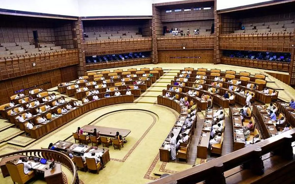 ന്യൂനപക്ഷ ക്ഷേമ വകുപ്പിന് ബജറ്റില് നീക്കിവെച്ച തുക പാഴാക്കി; അഞ്ചു വര്ഷത്തിനിടെ ചിലവഴിക്കാതെ പോയത് 125 കോടി ന്യൂനപക്ഷ ക്ഷേമ വകുപ്പിന് ബജറ്റില് നീക്കിവെച്ച തുക പാഴാക്കി; അഞ്ചു വര്ഷത്തിനിടെ ചിലവഴിക്കാതെ പോയത് 125 കോടി