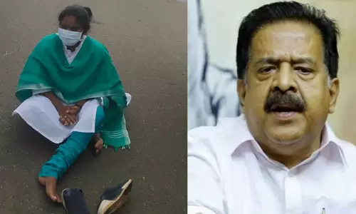 രമ്യ ഹരിദാസിനെതിരേയുള്ള ആക്രമണത്തിൽ പൊലീസ് നടപടി സ്വീകരിക്കണമെന്ന് രമേശ് ചെന്നിത്തല രമ്യ ഹരിദാസിനെതിരേയുള്ള ആക്രമണത്തിൽ പൊലീസ് നടപടി സ്വീകരിക്കണമെന്ന് രമേശ് ചെന്നിത്തല