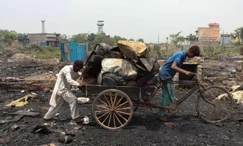 കത്തിച്ചാമ്പലായി ഡൽഹിയിലെ  റോഹിങ്ക്യൻ അഭയാർത്ഥി ക്യാമ്പ്