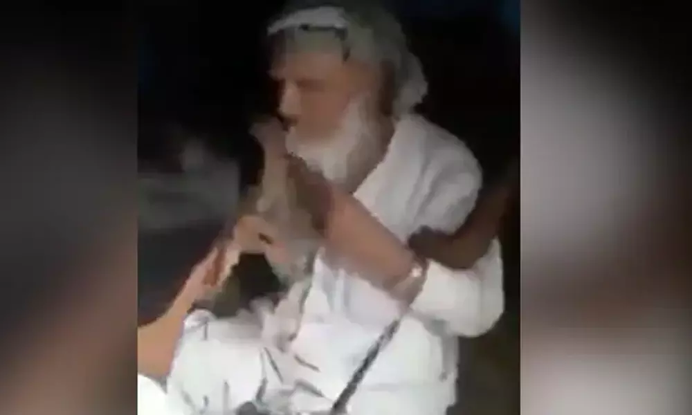 ഉത്തർ പ്രദേശിൽ മുസ്ലിം വൃദ്ധന് മർദനം; താടി മുറിച്ചു ഉത്തർ പ്രദേശിൽ മുസ്ലിം വൃദ്ധന് മർദനം; താടി മുറിച്ചു