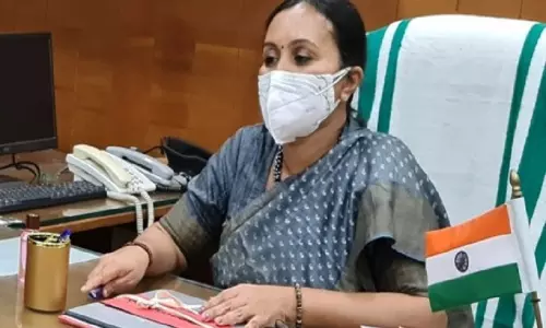 പ്രതിദിനം 2.5 ലക്ഷം പേര്ക്ക് വാക്സിന്; മൂന്നാം തരംഗത്തെ നേരിടാന് കർമ പദ്ധതിയുമായി സംസ്ഥാന ആരോഗ്യ വകുപ്പ് പ്രതിദിനം 2.5 ലക്ഷം പേര്ക്ക് വാക്സിന്; മൂന്നാം തരംഗത്തെ നേരിടാന് കർമ പദ്ധതിയുമായി സംസ്ഥാന ആരോഗ്യ വകുപ്പ്