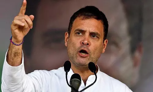 ഇന്ധന നികുതിയുടെ ഒരുഭാഗം കോവിഡ് ബാധിതര്ക്ക് നഷ്ടപരിഹാരമായി നല്കണം: രാഹുല് ഗാന്ധി ഇന്ധന നികുതിയുടെ ഒരുഭാഗം കോവിഡ് ബാധിതര്ക്ക് നഷ്ടപരിഹാരമായി നല്കണം: രാഹുല് ഗാന്ധി