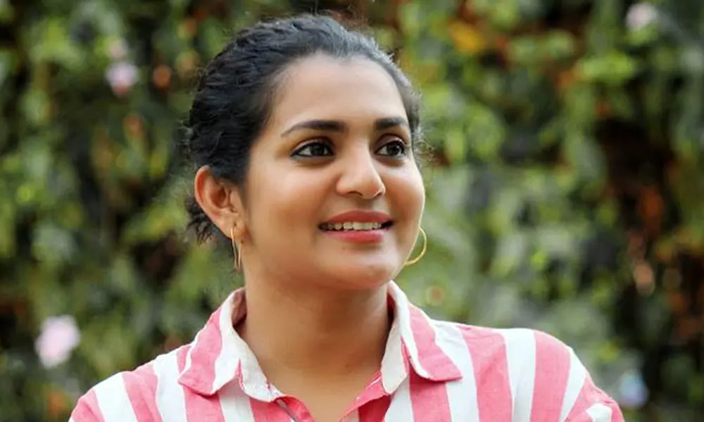 ഇത് ആദ്യത്തേതല്ല, അവസാനത്തേത് ആകുകയുമില്ല; സൈബർ ആക്രമണങ്ങളിൽ പാർവതി തിരുവോത്ത് ഇത് ആദ്യത്തേതല്ല, അവസാനത്തേത് ആകുകയുമില്ല; സൈബർ ആക്രമണങ്ങളിൽ പാർവതി തിരുവോത്ത്