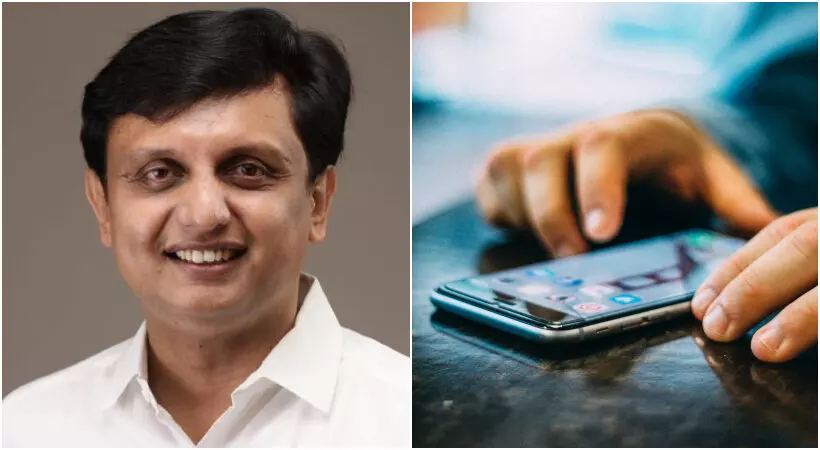 പൊതുമരാമത്ത് വകുപ്പിന് കീഴിലെ എന്തും ചോദിക്കാം; ഫോണ് ഇന് പരിപാടിയുമായി മന്ത്രി പി.എ മുഹമ്മദ് റിയാസ് പൊതുമരാമത്ത് വകുപ്പിന് കീഴിലെ എന്തും ചോദിക്കാം; ഫോണ് ഇന് പരിപാടിയുമായി മന്ത്രി പി.എ മുഹമ്മദ് റിയാസ്