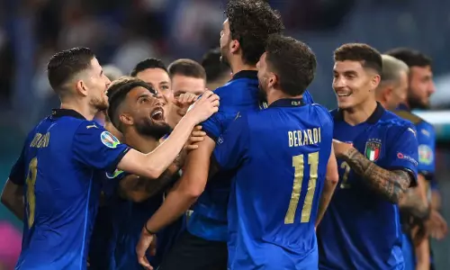 യൂറോ കപ്പ്: ഇറ്റലി പ്രീക്വാർട്ടറിൽ, സ്വിറ്റ്‌സർലൻഡിനെ തോൽപിച്ചത് മൂന്ന് ഗോളുകൾക്ക്‌