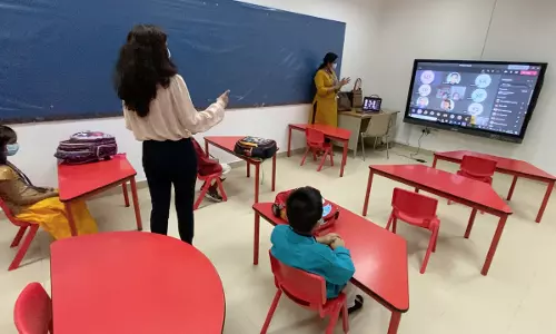 പുതിയ അധ്യയനവർഷം അബൂദബിയിലെ സ്കൂളുകളിൽ ക്ലാസ്പഠനത്തിന് അനുമതി