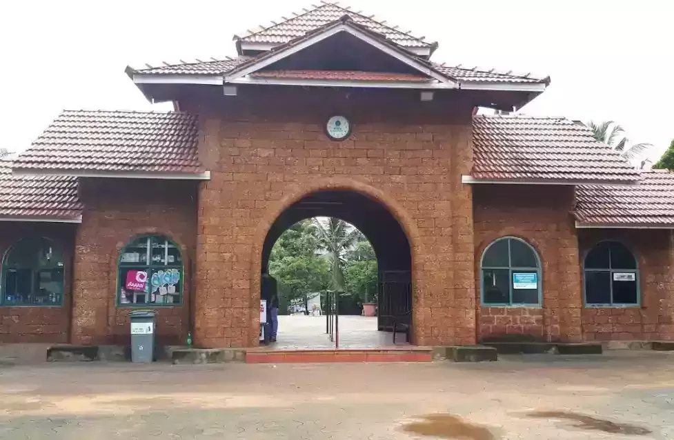 മഴക്കാലത്ത് ആശങ്കയായി മലപ്പുറം കോട്ടക്കുന്നിലെ വിള്ളൽ