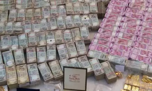 നിയമസഭാ തിരഞ്ഞെടുപ്പിൽ സി.പി.എം ഹവാല പണം ഒഴുക്കിയെന്ന് ബി.ജെ.പി നിയമസഭാ തിരഞ്ഞെടുപ്പിൽ സി.പി.എം ഹവാല പണം ഒഴുക്കിയെന്ന് ബി.ജെ.പി