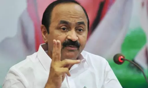 വാക്സിനേഷൻ : ആരോഗ്യമന്ത്രിക്ക് പ്രതിപക്ഷ നേതാവിന്റെ കത്ത് വാക്സിനേഷൻ : ആരോഗ്യമന്ത്രിക്ക് പ്രതിപക്ഷ നേതാവിന്റെ കത്ത്