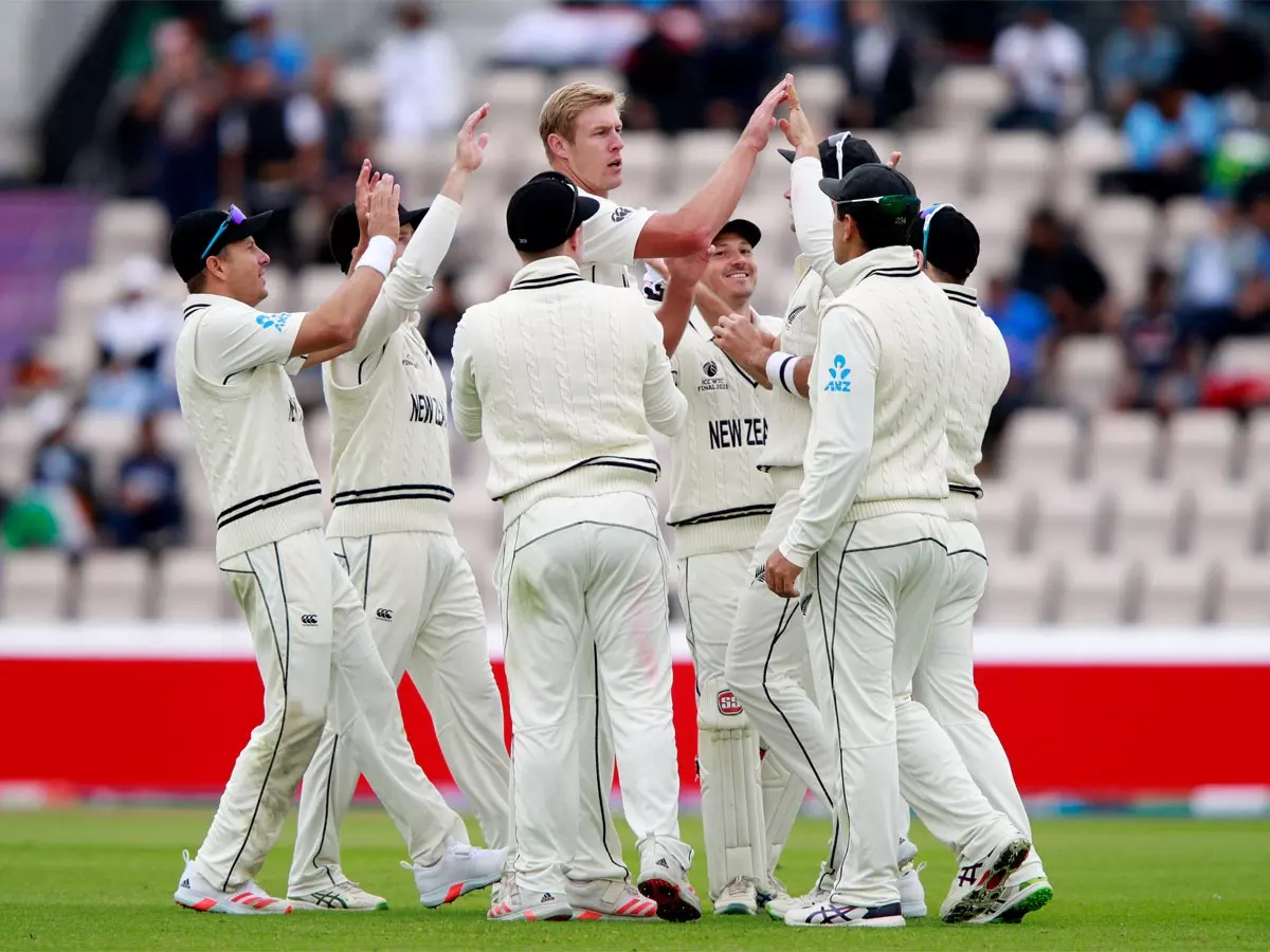 ടെസ്റ്റ് ചാംപ്യൻഷിപ്പ് ഫൈനൽ: ജാമീസന്‍ കൊടുങ്കാറ്റില്‍ തകര്‍ന്നടിഞ്ഞ് ഇന്ത്യ