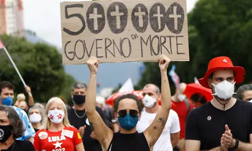 ബ്രസീലിൽ അഞ്ചുലക്ഷം പിന്നിട്ട് കോവിഡ് മരണം ബ്രസീലിൽ അഞ്ചുലക്ഷം പിന്നിട്ട് കോവിഡ് മരണം