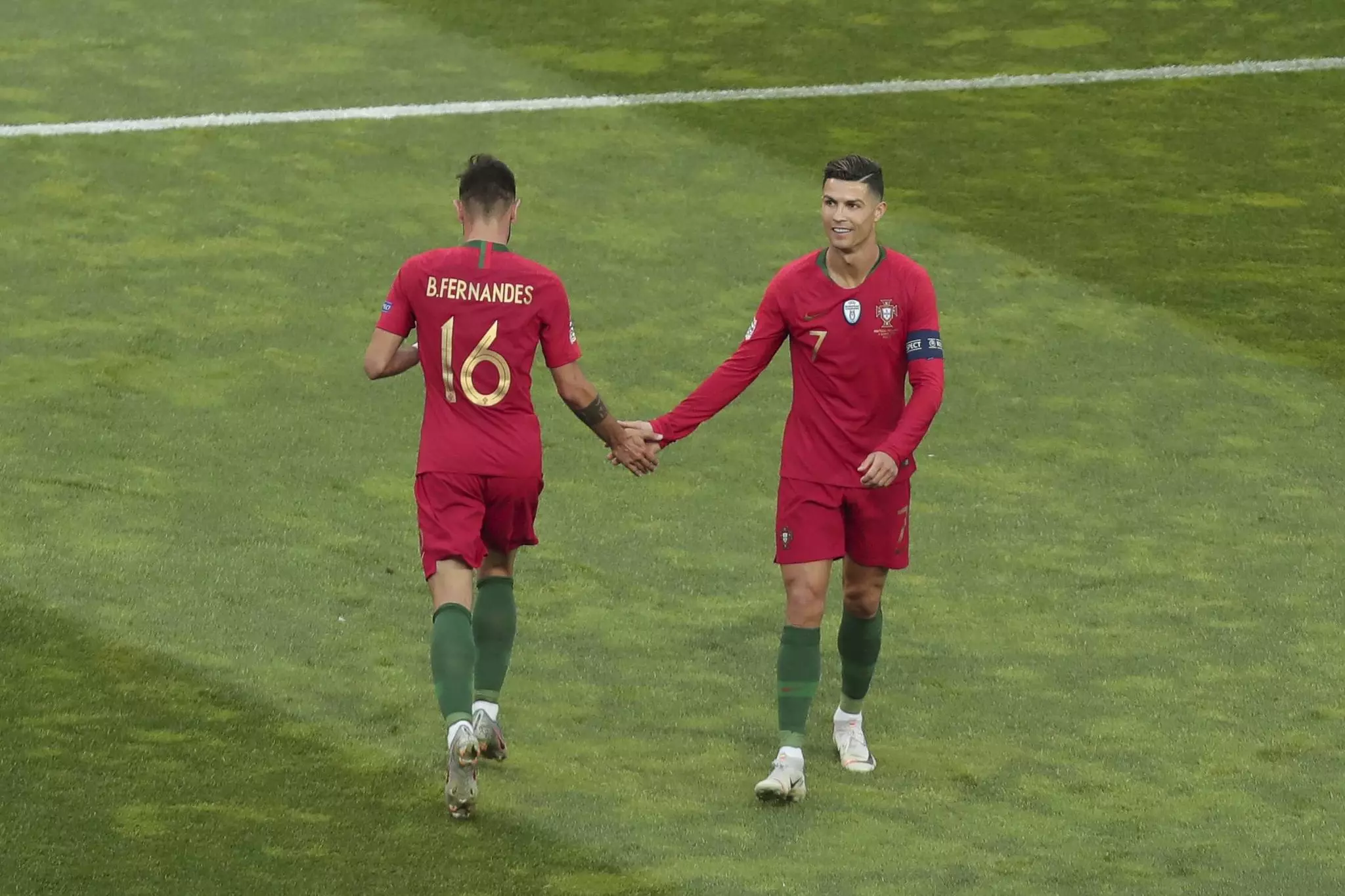 റൊണാള്‍ഡോയുടെ നിഴലില്‍ നിറംമങ്ങി ബ്രൂണോ ഫെര്‍ണാണ്ടസ്; പോര്‍ച്ചുഗലിന് തിരിച്ചടിയാകുമോ?