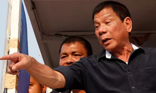 കോവിഡ് വാക്സിനെടുക്കാന് വിസമ്മതിക്കുന്നവരെ ജയിലിലടക്കുമെന്ന് ഫിലിപ്പീന്സ് പ്രസിഡന്റ് കോവിഡ് വാക്സിനെടുക്കാന് വിസമ്മതിക്കുന്നവരെ ജയിലിലടക്കുമെന്ന് ഫിലിപ്പീന്സ് പ്രസിഡന്റ്