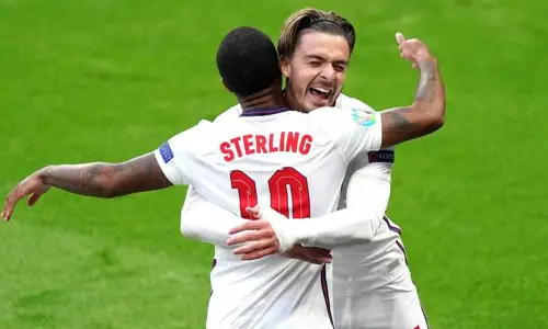 യൂറോകപ്പ് : ഗ്രൂപ് ചാമ്പ്യന്മാരായി ഇംഗ്ലണ്ട് പ്രീക്വാർട്ടറിൽ