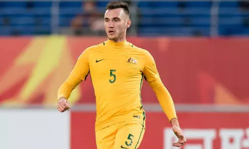 പ്രതിരോധം കാക്കാൻ ഓസീസ് ദേശീയതാരം; 25 കാരൻ അലക്‌സാണ്ടർ   ഷുഷ്‌ന്യറിനെ നോട്ടമിട്ട് ബ്ലാസ്‌റ്റേഴ്‌സ്