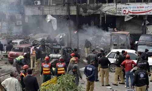 ലാഹോറില്‍ വന്‍ സ്‌ഫോടനം: രണ്ട് മരണം; 17 പേര്‍ക്ക് പരിക്ക്