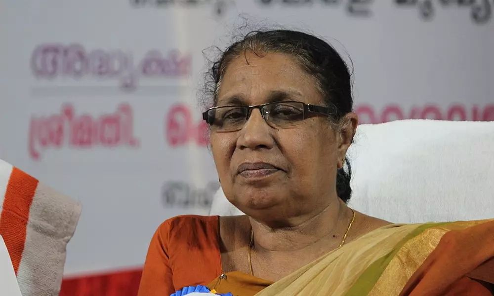 വനിതാ കമ്മീഷൻ അധ്യക്ഷയ്‌ക്കെതിരെ വനിതാ കമ്മീഷനിൽ പരാതി