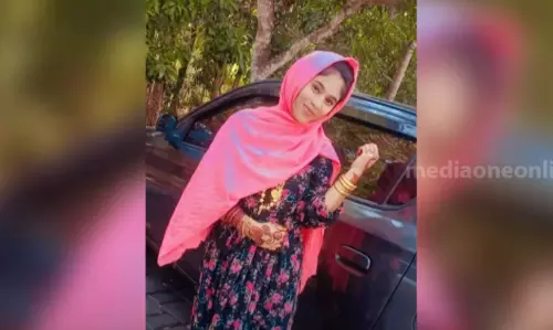 പാലക്കാട് ഭർത്താവിന്റെ വീട്ടിൽ ദുരൂഹ സാഹചര്യത്തിൽ മരിച്ച റിൻസിയയുടേത് കൊലപാതകമെന്ന് ബന്ധുക്കൾ