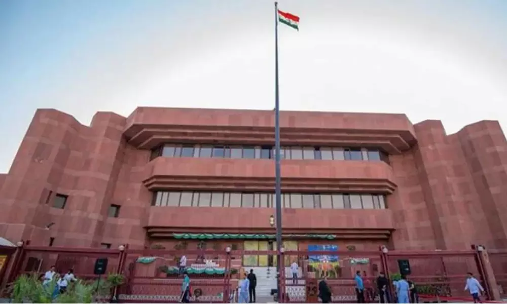 അംബാസഡർക്കും  ജീവനക്കാർക്കും കോവിഡ്; കുവൈത്തിലെ ഇന്ത്യൻ എംബസി അടച്ചിട്ടു