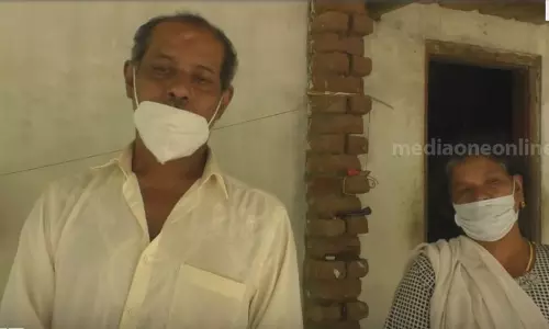 അവസാനമായി ഒന്ന് കാണണം, 12 ദിവസമായിട്ടും വിഷ്ണുവിന്റെ മൃതദേഹമെത്തിയില്ല.. ഒറ്റമുറി വീട്ടില് കണ്ണീരോടെ മാതാപിതാക്കള് അവസാനമായി ഒന്ന് കാണണം, 12 ദിവസമായിട്ടും വിഷ്ണുവിന്റെ മൃതദേഹമെത്തിയില്ല.. ഒറ്റമുറി വീട്ടില് കണ്ണീരോടെ മാതാപിതാക്കള്