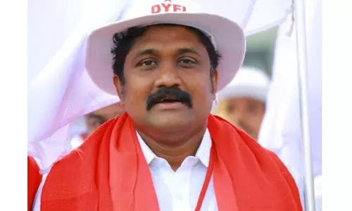 ചിലർ ഡിവൈഎഫ്ഐയുടെ മുഖാവരണം എടുത്തണിയുന്നു, ശുദ്ധാത്മക്കളായ സഖാക്കളില് പലരും അവരുമായി ബന്ധം വെയ്ക്കുന്നു: എ എ റഹീം ചിലർ ഡിവൈഎഫ്ഐയുടെ മുഖാവരണം എടുത്തണിയുന്നു, ശുദ്ധാത്മക്കളായ സഖാക്കളില് പലരും അവരുമായി ബന്ധം വെയ്ക്കുന്നു: എ എ റഹീം