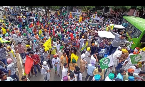 ചണ്ഡീഗഢിൽ കർഷക മാർച്ചിൽ സംഘർഷം