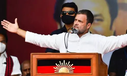 അന്നദാതാക്കളായ കര്ഷകര്ക്കൊപ്പമാണ് ഞങ്ങള്; അതാണ് ഞങ്ങളുടെ നിലപാട്- രാഹുല് ഗാന്ധി അന്നദാതാക്കളായ കര്ഷകര്ക്കൊപ്പമാണ് ഞങ്ങള്; അതാണ് ഞങ്ങളുടെ നിലപാട്- രാഹുല് ഗാന്ധി