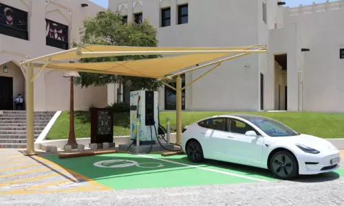 ഖത്തറിലെ വേഗതയേറിയ ഇലക്ട്രിക് ചാര്‍ജ്ജിങ് സ്റ്റേഷന്‍ കതാറയില്‍