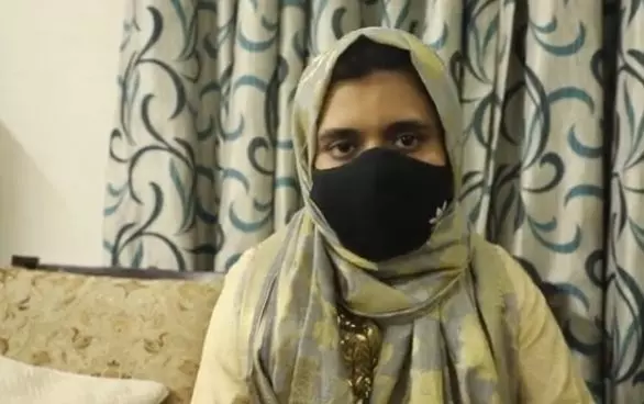 പിതാവിനെ കള്ളക്കേസിൽ കുടുക്കുകയായിരുന്നു: യുപി പൊലീസ് അറസ്റ്റ് ചെയ്ത ഉമർ ഗൗതമിന്റെ മകൾ പിതാവിനെ കള്ളക്കേസിൽ കുടുക്കുകയായിരുന്നു: യുപി പൊലീസ് അറസ്റ്റ് ചെയ്ത ഉമർ ഗൗതമിന്റെ മകൾ