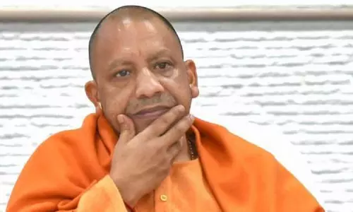 രണ്ടാം തരംഗത്തില് ഓരോ ഗ്രാമത്തിലും പത്തുപേരെങ്കിലും മരിച്ചു; യോഗി സര്ക്കാരിനെതിരെ ബിജെപി നേതാവ് രണ്ടാം തരംഗത്തില് ഓരോ ഗ്രാമത്തിലും പത്തുപേരെങ്കിലും മരിച്ചു; യോഗി സര്ക്കാരിനെതിരെ ബിജെപി നേതാവ്