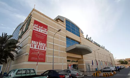 മുൻ​നിര ബ്രാൻഡുകളുടെ മൊബൈൽ ഫോണുകൾക്ക് ഇളവുമായി ലുലു ലെറ്റ്സ് കണക്റ്റ്