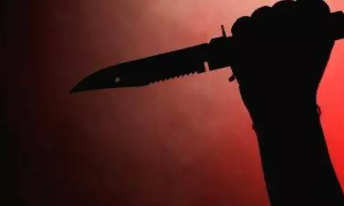 സി.പി.എം പ്രവർത്തകർ തമ്മിൽ കത്തികുത്ത്; നാല് പേര്ക്ക് പരിക്ക് സി.പി.എം പ്രവർത്തകർ തമ്മിൽ കത്തികുത്ത്; നാല് പേര്ക്ക് പരിക്ക്