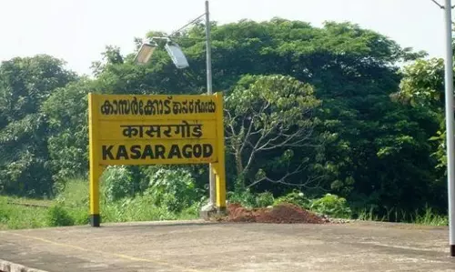 കാസർകോട് അതിർത്തിയിലെ സ്ഥലപ്പേരുകൾ മാറ്റാൻ കേരളം നീക്കം നടത്തുന്നുവെന്ന് വ്യാജപ്രചാരണം കാസർകോട് അതിർത്തിയിലെ സ്ഥലപ്പേരുകൾ മാറ്റാൻ കേരളം നീക്കം നടത്തുന്നുവെന്ന് വ്യാജപ്രചാരണം