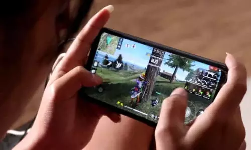 അമ്മയുടെ അക്കൌണ്ട് കാലിയാക്കി മകന്‍റെ ഓണ്‍ലൈന്‍ ഗെയിം; ആയുധങ്ങള്‍ വാങ്ങാന്‍ പിന്‍വലിച്ചത് 3.2 ലക്ഷം രൂപ