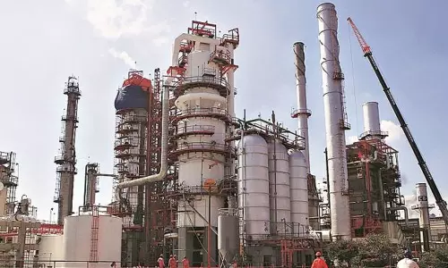 അഡ്​നോകും റിലയൻസും കൈകോർക്കുന്നു; അബൂദബിയിൽ കൂറ്റൻ സംരംഭവുമായി റിലയൻസ്​