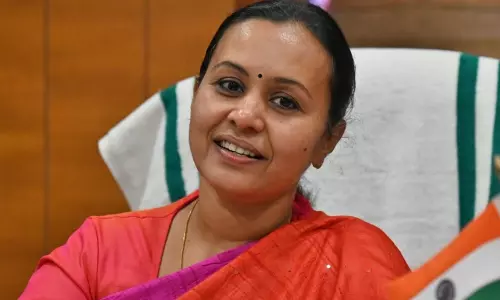 കോവിഡ് ബാധിച്ചു മരിച്ചവരുടെ പേര് വിവരങ്ങള് പ്രസിദ്ധീകരിക്കും കോവിഡ് ബാധിച്ചു മരിച്ചവരുടെ പേര് വിവരങ്ങള് പ്രസിദ്ധീകരിക്കും