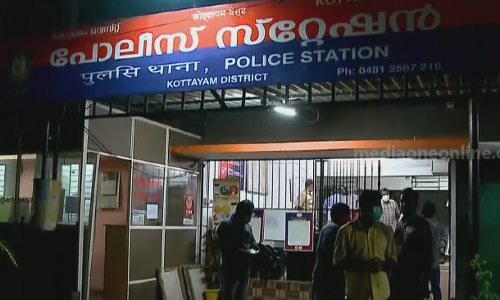 കോട്ടയത്തെ ഗുണ്ടാ ആക്രമണത്തില്‍ വഴിത്തിരിവ്;  ചുരുളഴിഞ്ഞത് പെണ്‍വാണിഭ സംഘങ്ങള്‍ തമ്മിലുള്ള കുടിപ്പക