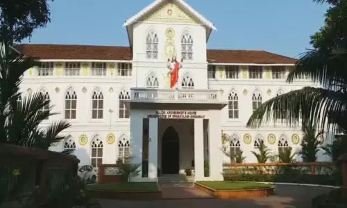 അങ്കമാലി അതിരൂപത ഭൂമി ഇടപാട് വിവാദം; വത്തിക്കാൻ ഉത്തരവ് താത്കാലികമായി മരവിപ്പിച്ചു