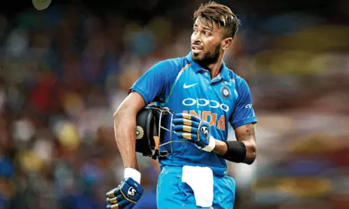 ഒരു സിക്‌സ് രണ്ട് സിക്‌സ് ചറ പറാ സിക്‌സ്... പഴയ വീഡിയോ പങ്കുവച്ച് ഹർദിക്ക് പാണ്ഡ്യ