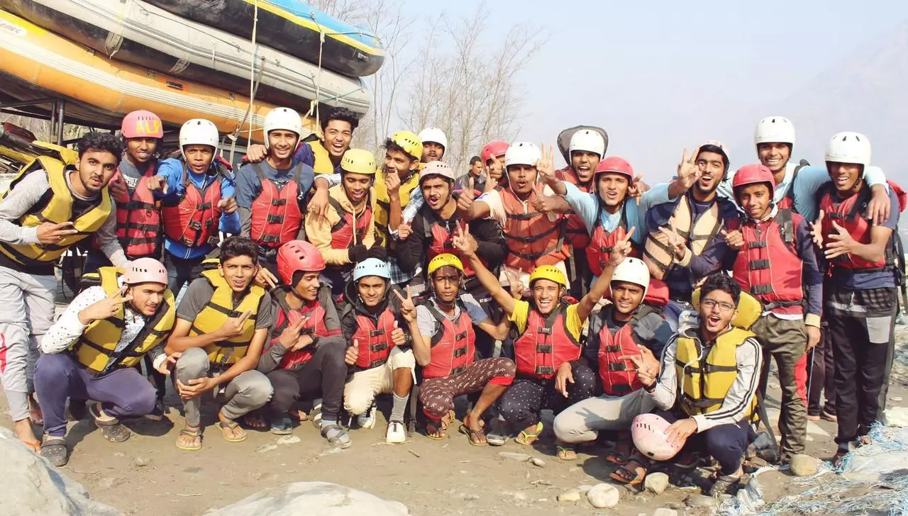 നിങ്ങള്‍ അച്ഛന്‍റെയോ അമ്മയുടെയോ ജീവിതം കേട്ടിട്ടുണ്ടോ; അത് ഒരു ആത്മകഥയായി എഴുതി നോക്കിയിട്ടുണ്ടോ?