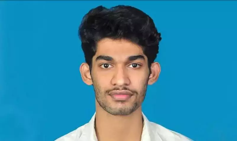 കോഴിക്കോട് സ്വദേശി ബഹ്റൈനിൽ നിര്യാതനായി കോഴിക്കോട് സ്വദേശി ബഹ്റൈനിൽ നിര്യാതനായി