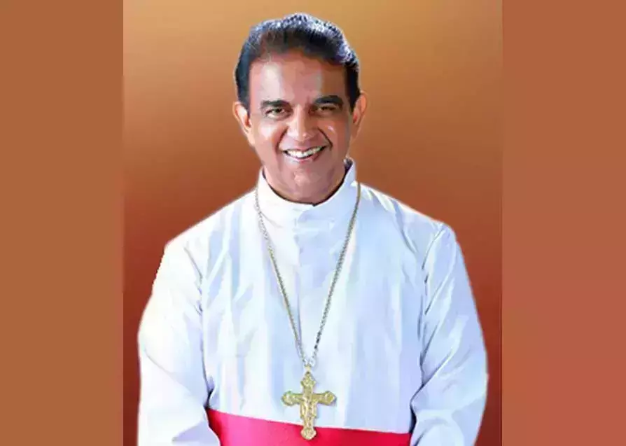 ഭൂമി വിവാദം; ബിഷപ്പ് ആന്‍റണി കരിയിലിനെതിരെ പോസ്റ്ററുകൾ