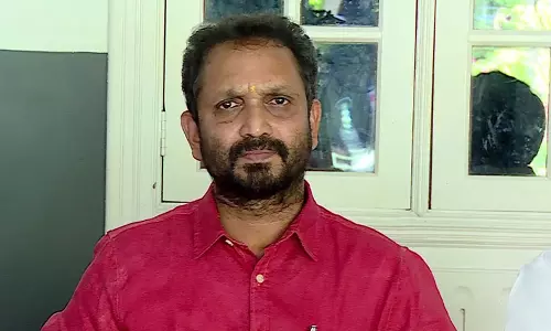 ചൊവ്വാഴ്ച ഹാജരാകില്ല; വേണമെങ്കില് അറസ്റ്റ് ചെയ്യട്ടെയെന്ന് കെ.സുരേന്ദ്രന് ചൊവ്വാഴ്ച ഹാജരാകില്ല; വേണമെങ്കില് അറസ്റ്റ് ചെയ്യട്ടെയെന്ന് കെ.സുരേന്ദ്രന്