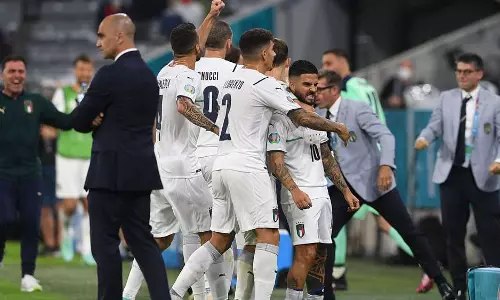 അര്ജന്റീനയെ മറികടന്ന് ഇറ്റലി; മുന്നിലുള്ളത് സ്പെയിനും ബ്രസീലും മാത്രം അര്ജന്റീനയെ മറികടന്ന് ഇറ്റലി; മുന്നിലുള്ളത് സ്പെയിനും ബ്രസീലും മാത്രം