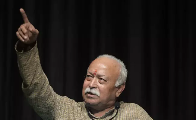 ആള്ക്കൂട്ട ആക്രമണങ്ങൾ നടത്തുന്നവർ ഹിന്ദുത്വക്ക് എതിരെന്ന് മോഹന് ഭാഗവത് ആള്ക്കൂട്ട ആക്രമണങ്ങൾ നടത്തുന്നവർ ഹിന്ദുത്വക്ക് എതിരെന്ന് മോഹന് ഭാഗവത്