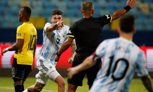 വാമോസ്... കളം നിറഞ്ഞ് മിശിഹ; സെമിയിലേക്ക് അര്‍ജന്‍റീനിയന്‍ മാര്‍ച്ച്