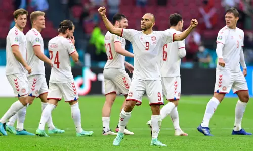 തോൽവിയോടെ തുടക്കം.. വേദനയായി എറിക്‌സൺ; കെട്ടടങ്ങാത്ത പോരാട്ടവീര്യവുമായി ഡാനിഷ് ഡൈനാമോസ്